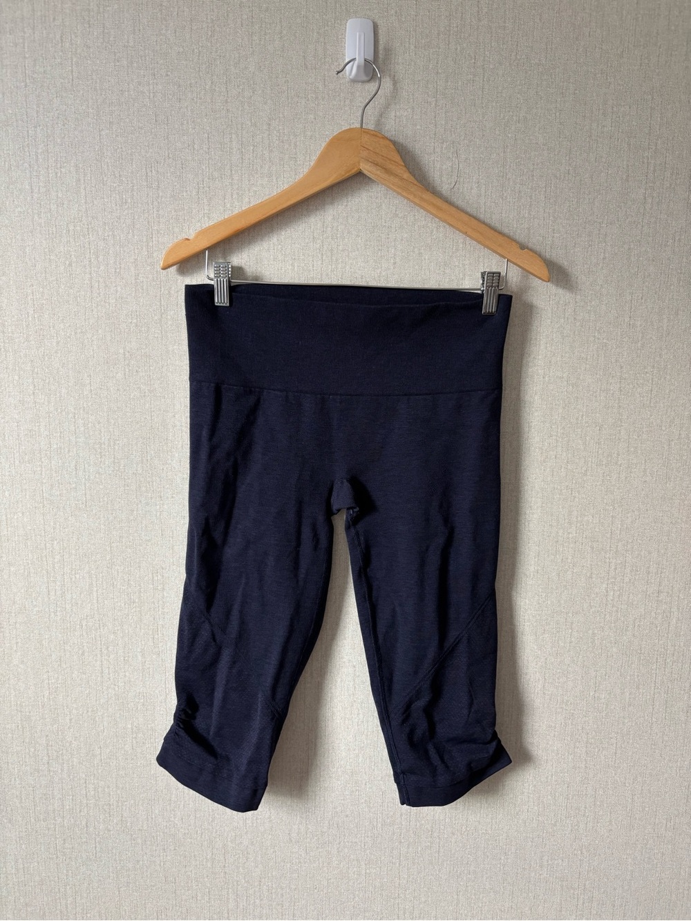 lululemon athletica Navy Blue Women's Capri Leggings